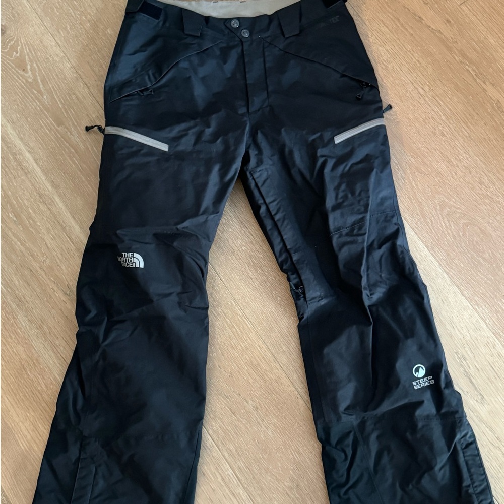 The NorthFace snow ski pants